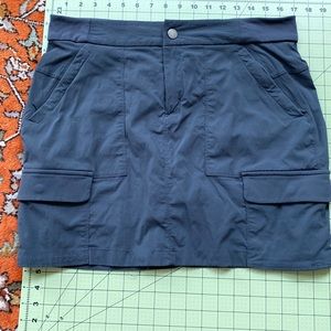 Athleta size 12 dark gray skort